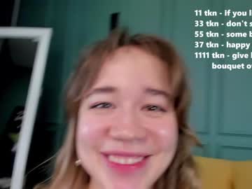 female cam girl kristycoy image #3882372