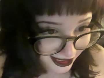 dainty_lilac  female  webcam