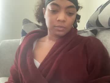 bigclitbre  female  webcam