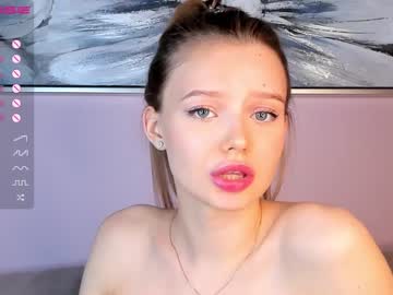 aryawayne  female  webcam