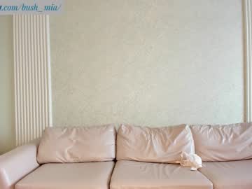 female cam girl bush_mia image #3039298