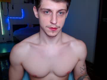 female cam man insider_death image #1395481