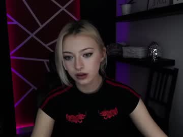 female cam girl muffin_moon image #1146186