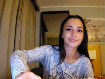 female cam girl toocutetohandle image #2670241