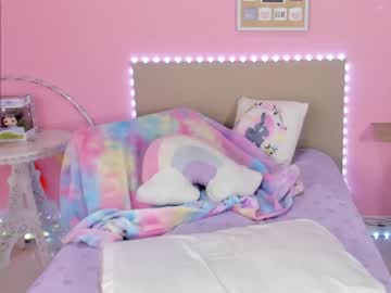 female cam girl little_effy18 image #2734510