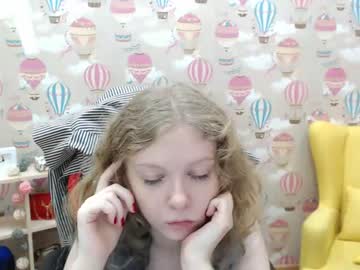 amelyahardy_  female  webcam