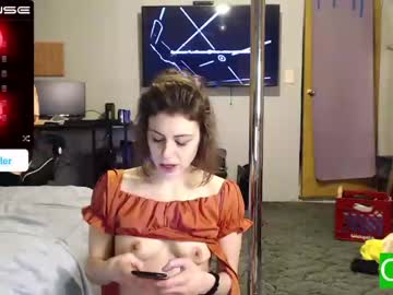 female cam couple ryanrailer image #3668022