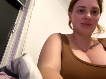 ebonyjade666  female  webcam