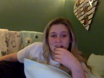 _savannahcat_  female  webcam