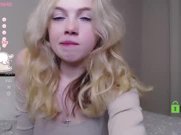 female cam girl small_blondee image #3660006