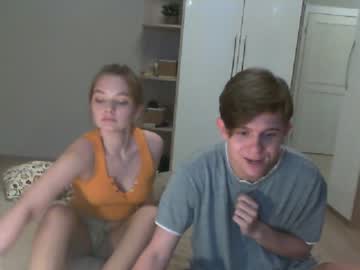 female cam couple aryaross image #254799