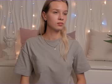female cam girl sharonmorgans image #3371593