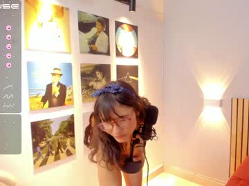 female cam girl little_effy18 image #3588219