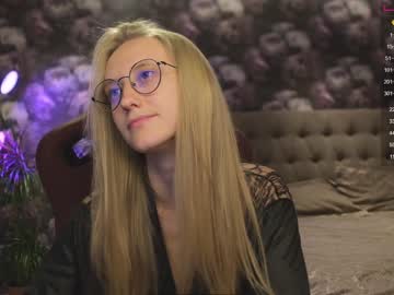 female cam girl angeellina image #2440853