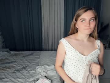 female cam girl doriflores image #4010131