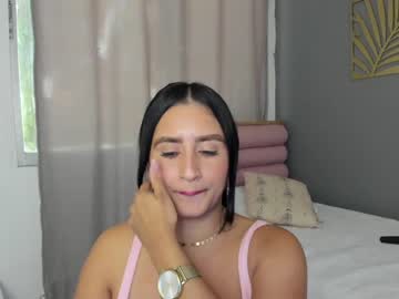 female cam girl roberta_lipa image #2555445