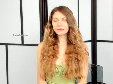 female cam girl fruitcakebunny image #878997