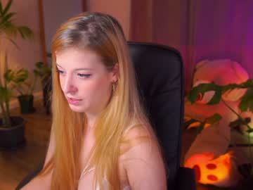 female cam girl juicyandthepussyblvd image #2579331