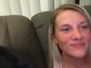 female cam couple fuckpony123 image #2371656