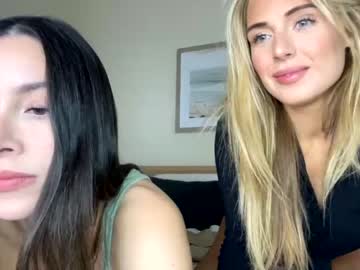female cam girl theselina_kyle image #1040667