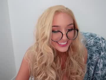female cam girl siennaissubmissive image #3950504