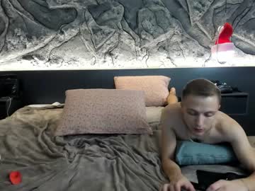 female cam couple trevorkathryn image #3395921