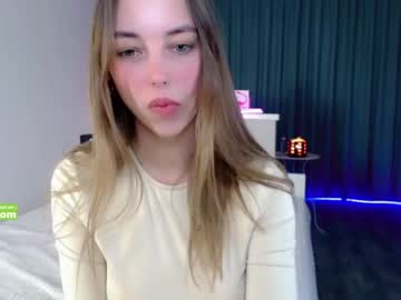 riva_verdi  female  webcam