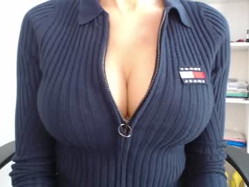 female cam girl drink_my_juices image #1237261