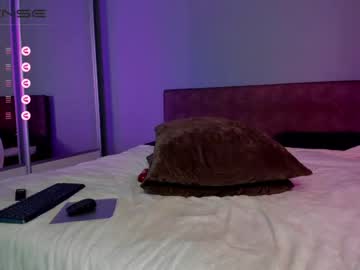 female cam couple slemgem image #2267567