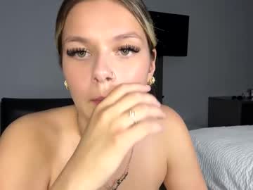 cutecarlyyx  female  webcam