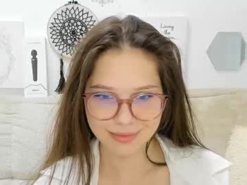 female cam girl avrora_deis image #2695374