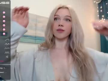 female cam girl small_blondee image #1370545