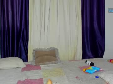 female cam couple valeriakeeler image #1377059