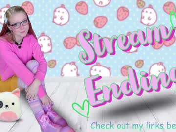 female cam girl emmasky69 image #2879180
