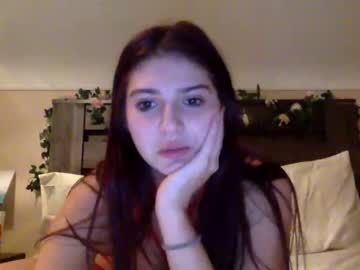 female cam girl universitybabyxoxo image #3239467