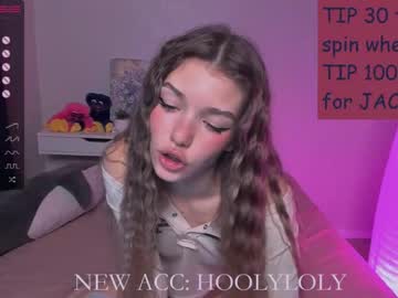 female cam girl loly_rain image #3732470