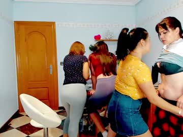 female cam couple bluebooxxx image #3422360