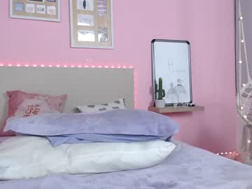 female cam girl little_effy18 image #1105970