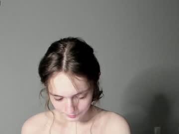 female cam girl mxxnsxsul image #2390079