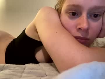 gingerk12  female  webcam