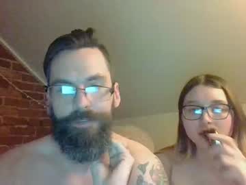 female cam couple jennifuhrer1999 image #1316427