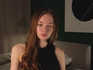 elenegilbertson  female  webcam
