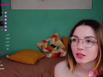 female cam couple sarahalpha image #755371