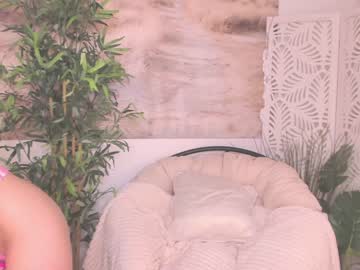 female cam girl yourmidnightcoffee image #2635645