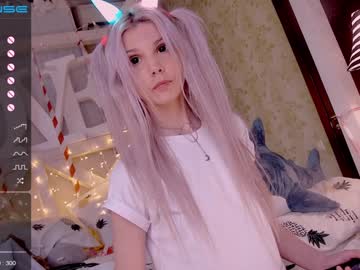 female cam girl careful_i_bite image #1785228