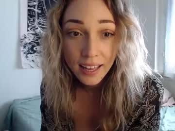 female cam couple lily_labeau image #2338599