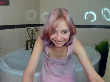 yashamay  female  webcam
