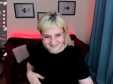 female cam girl yolandi_toit image #2154985