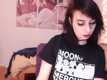 female cam girl eeeveee image #1055418