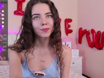 female cam girl elza_999 image #3872273